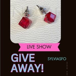 🌟GIVEAWAY🌟 Acrylic Stud Earrings